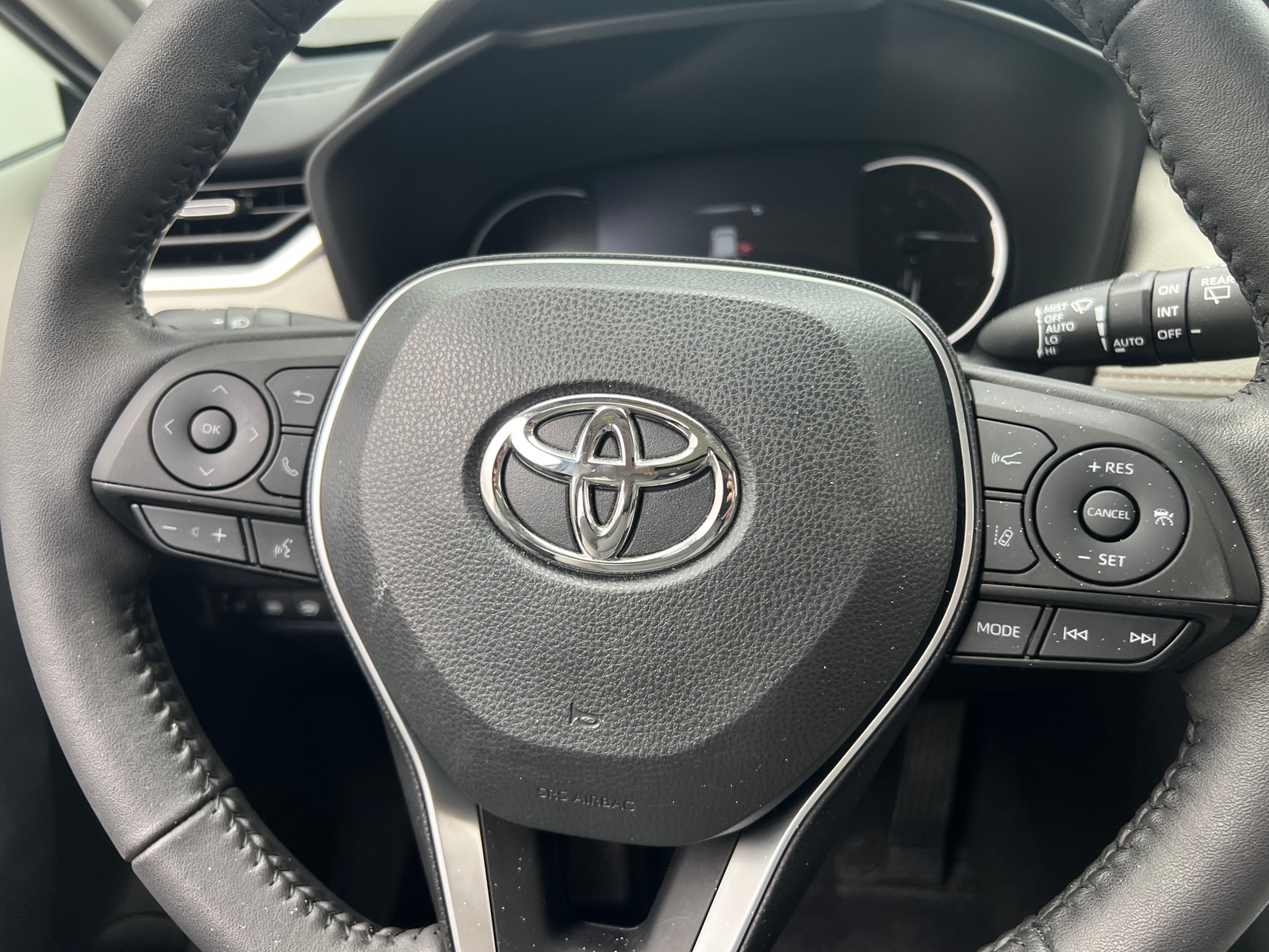 Thumbnail: 2023 Toyota RAV4 - 4