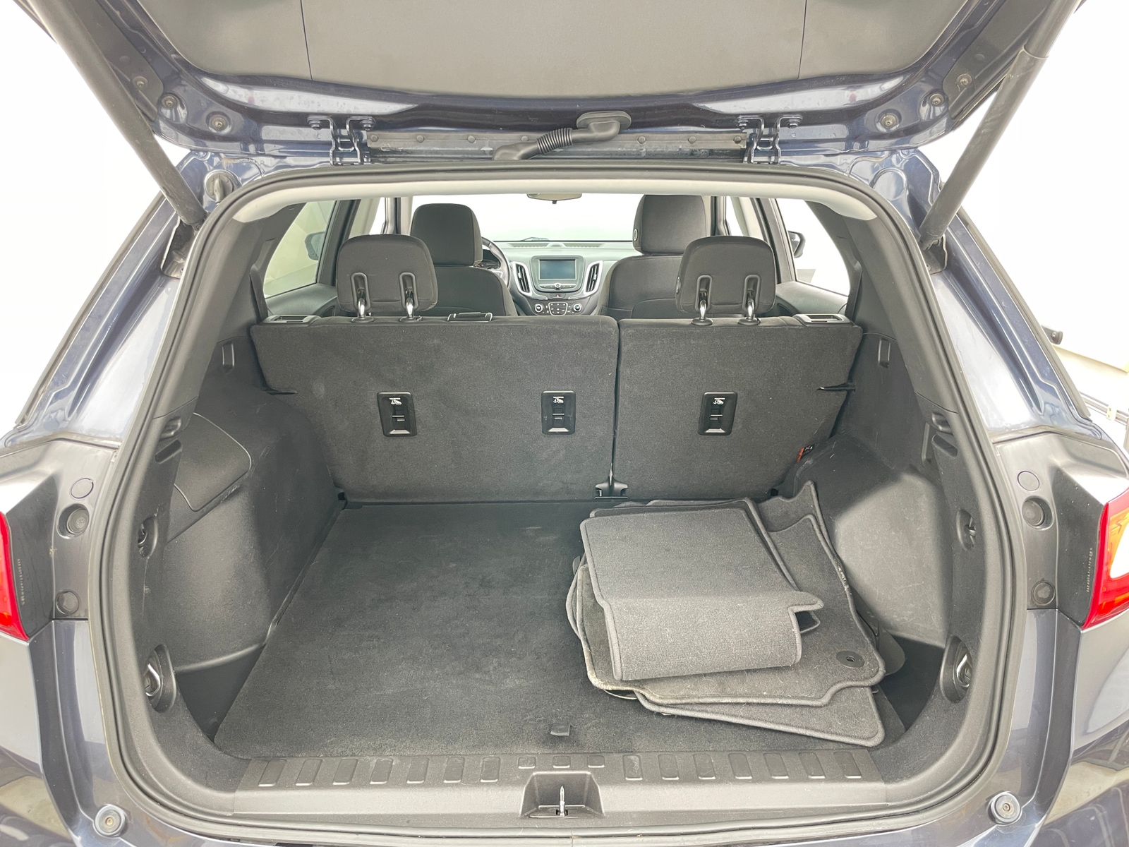 Thumbnail: 2018 Chevrolet Equinox - 7