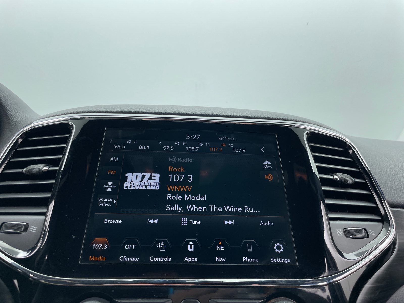 Thumbnail: 2020 Jeep Grand Cherokee - 4