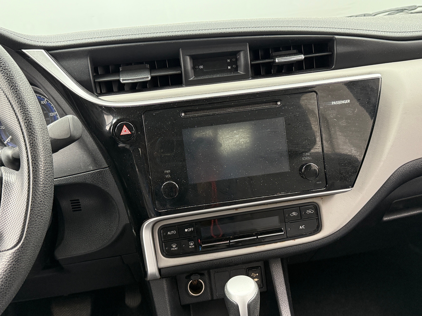 Thumbnail: 2017 Toyota Corolla - 4