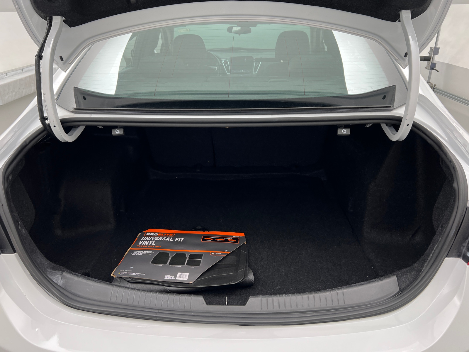 Thumbnail: 2024 Chevrolet Malibu - 7