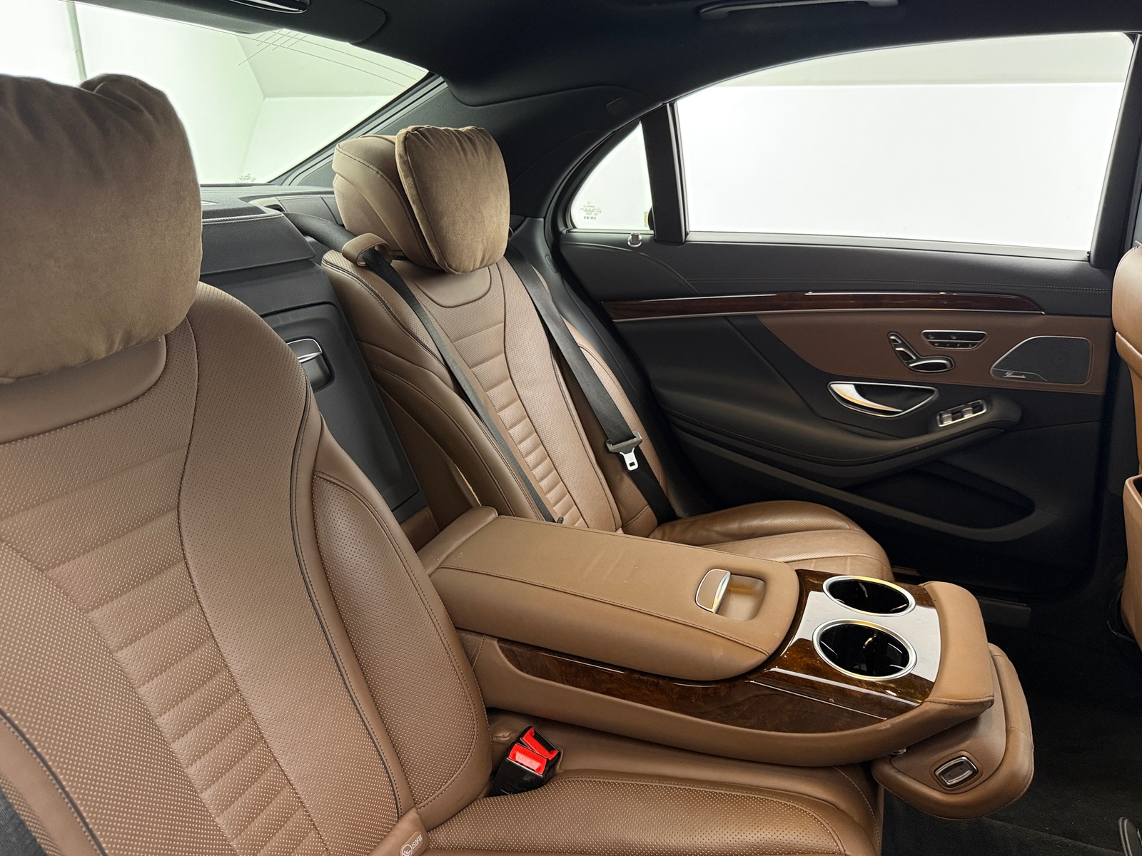 Thumbnail: 2016 Mercedes-Benz S-Class - 5
