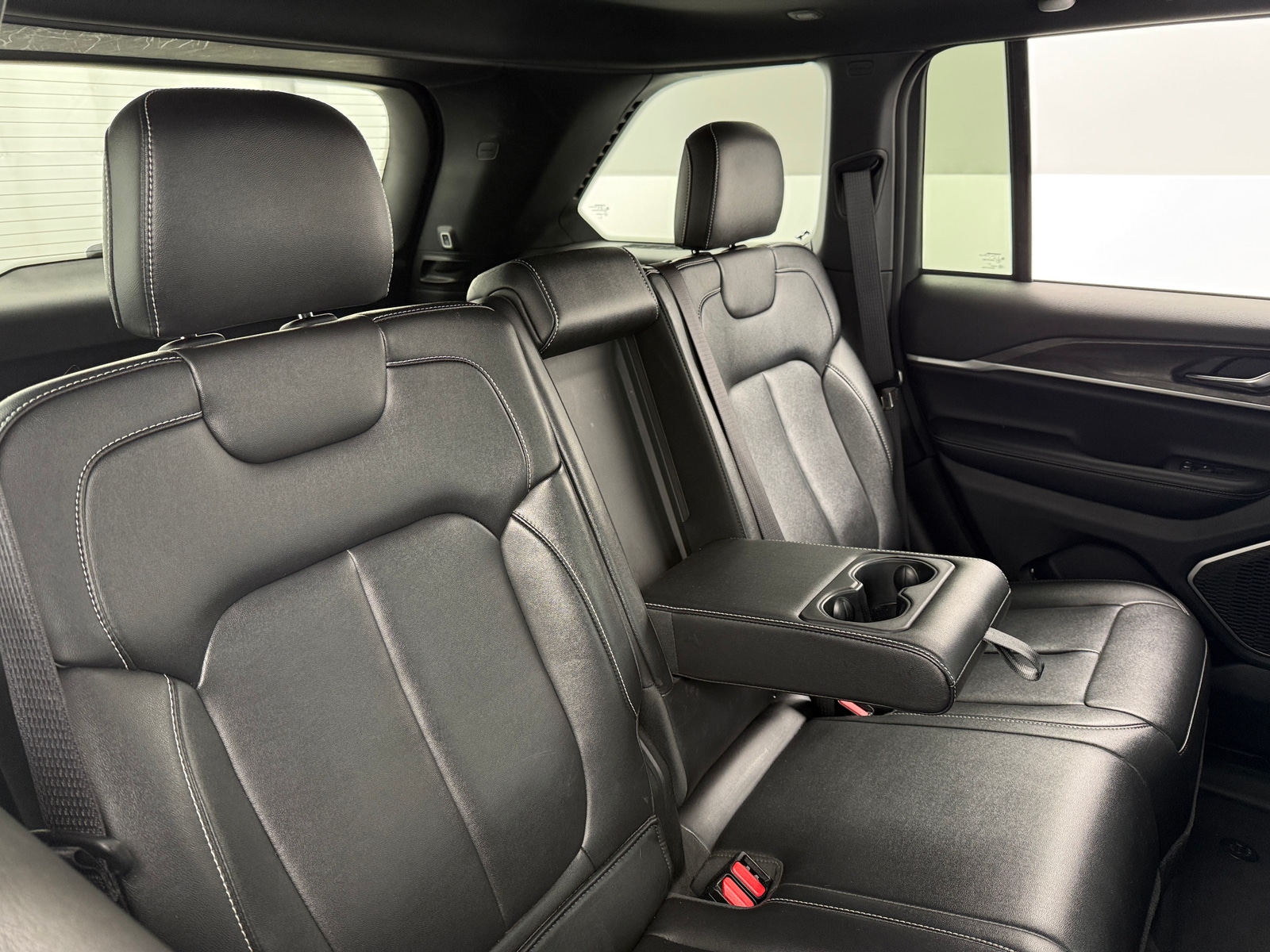 Thumbnail: 2024 Jeep Grand Cherokee - 5
