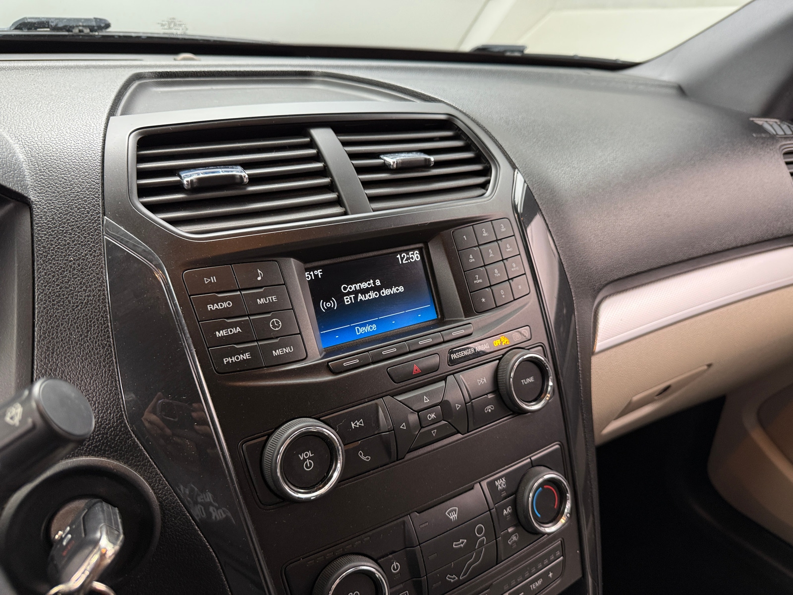 Thumbnail: 2019 Ford Explorer - 4