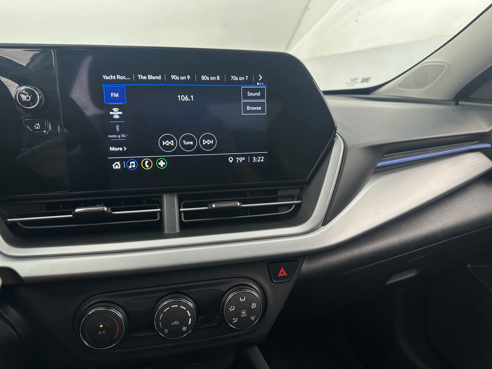 Thumbnail: 2025 Chevrolet Trax - 4