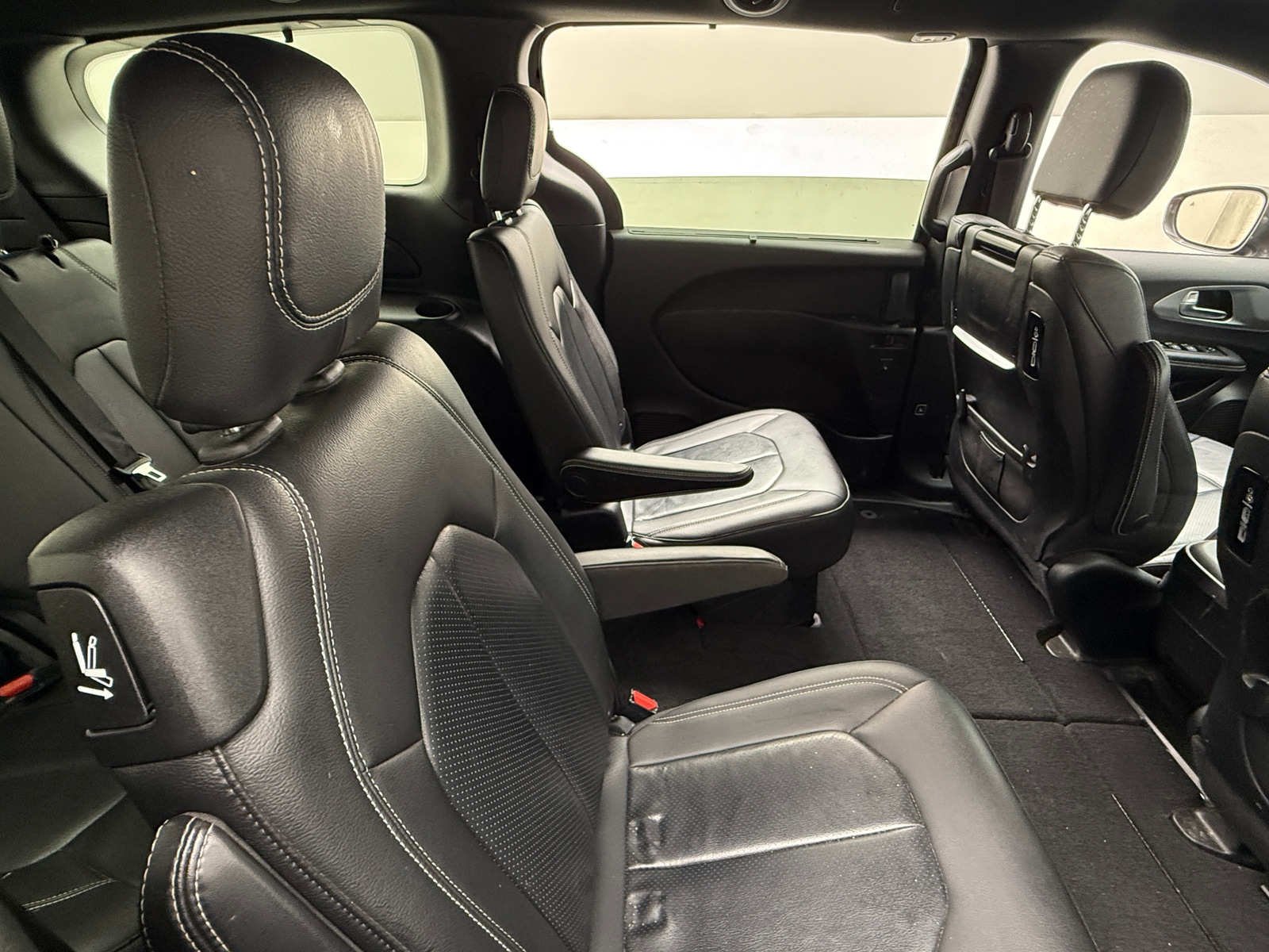 Thumbnail: 2019 Chrysler Pacifica - 5