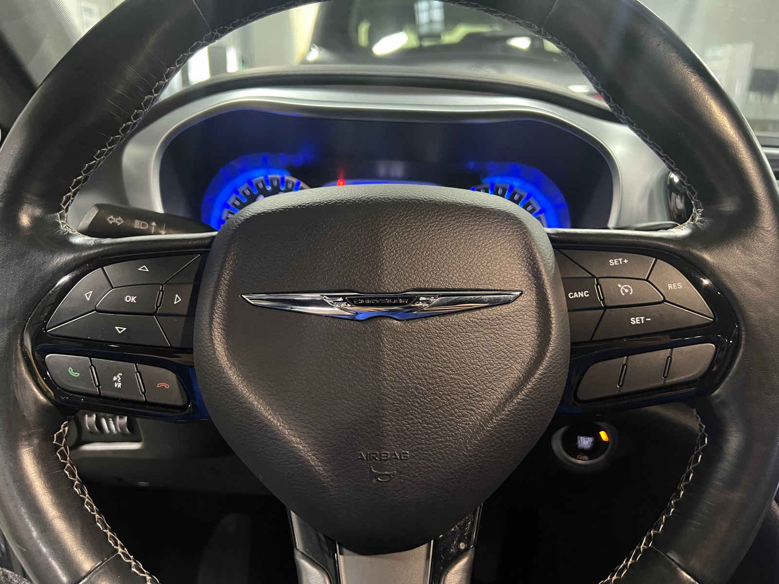 Thumbnail: 2019 Chrysler Pacifica - 4