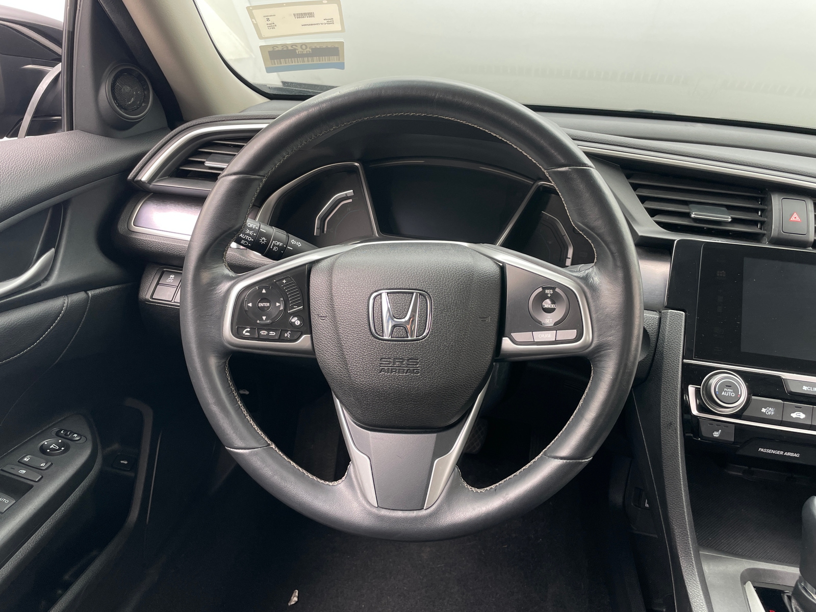 Thumbnail: 2017 Honda Civic - 4