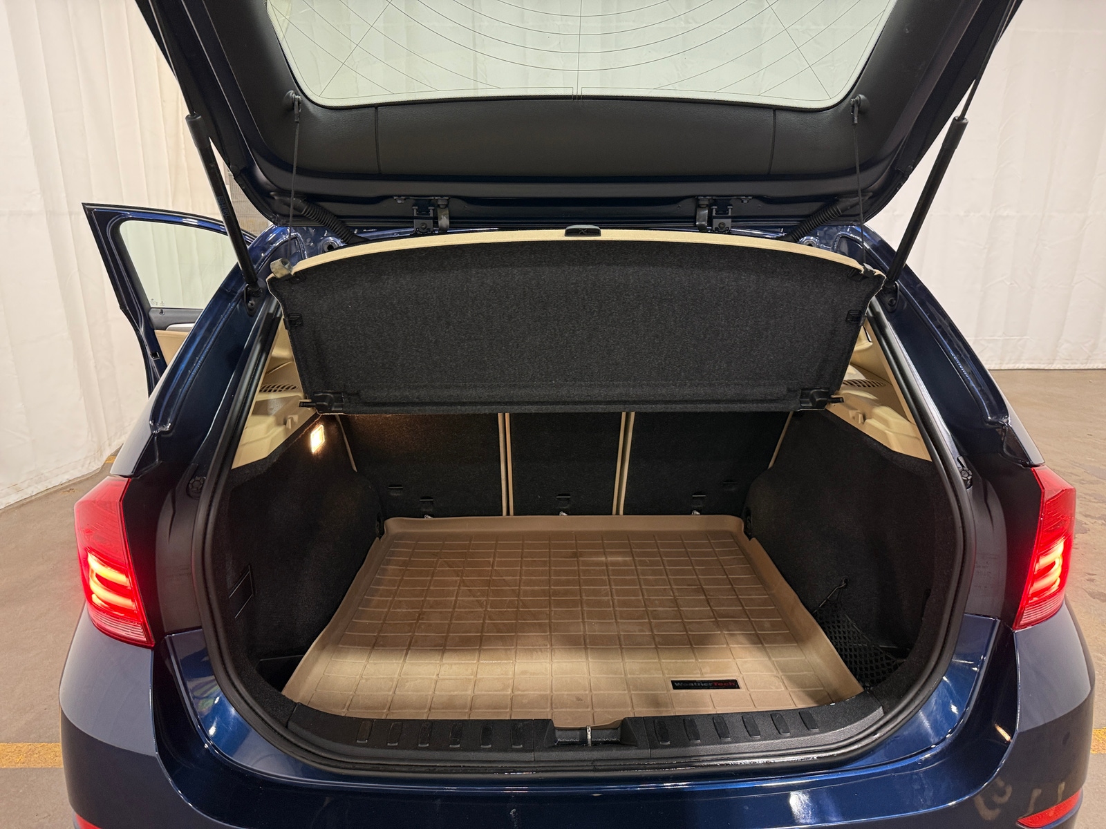 Thumbnail: 2014 BMW X1 - 6