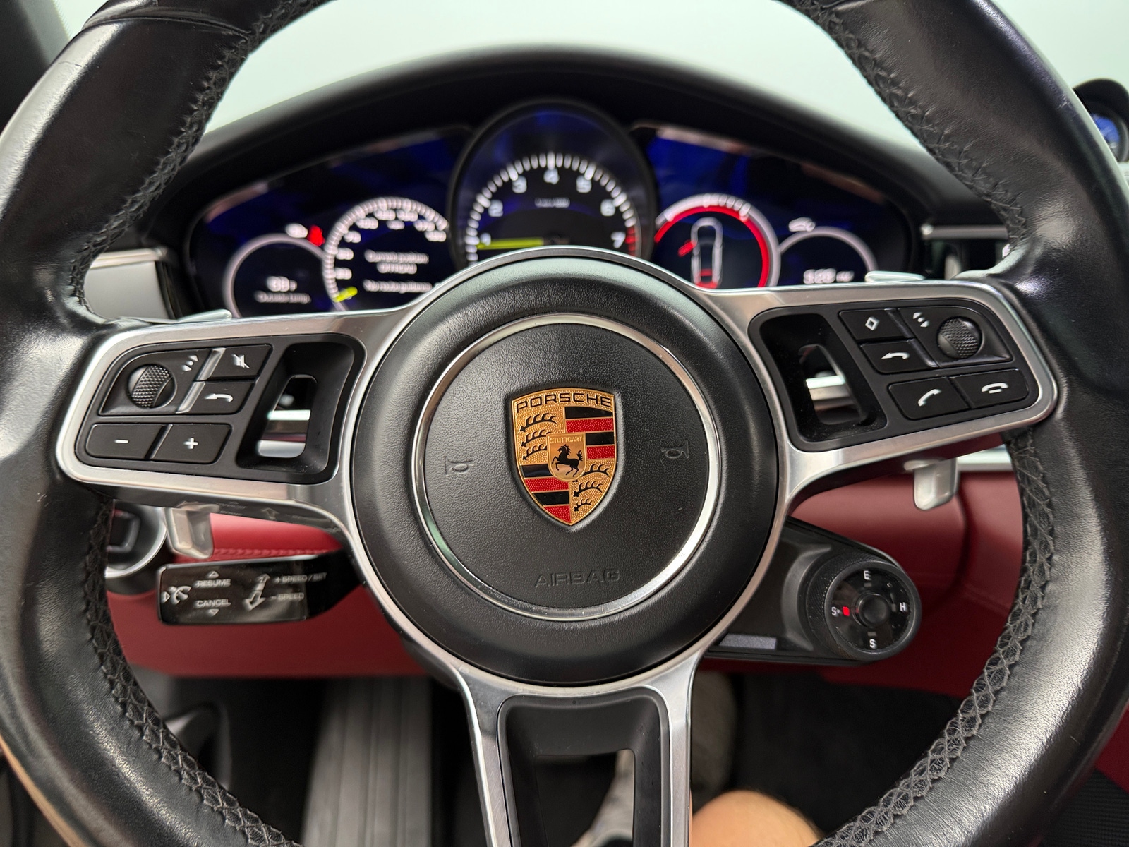 Thumbnail: 2018 Porsche Panamera - 4