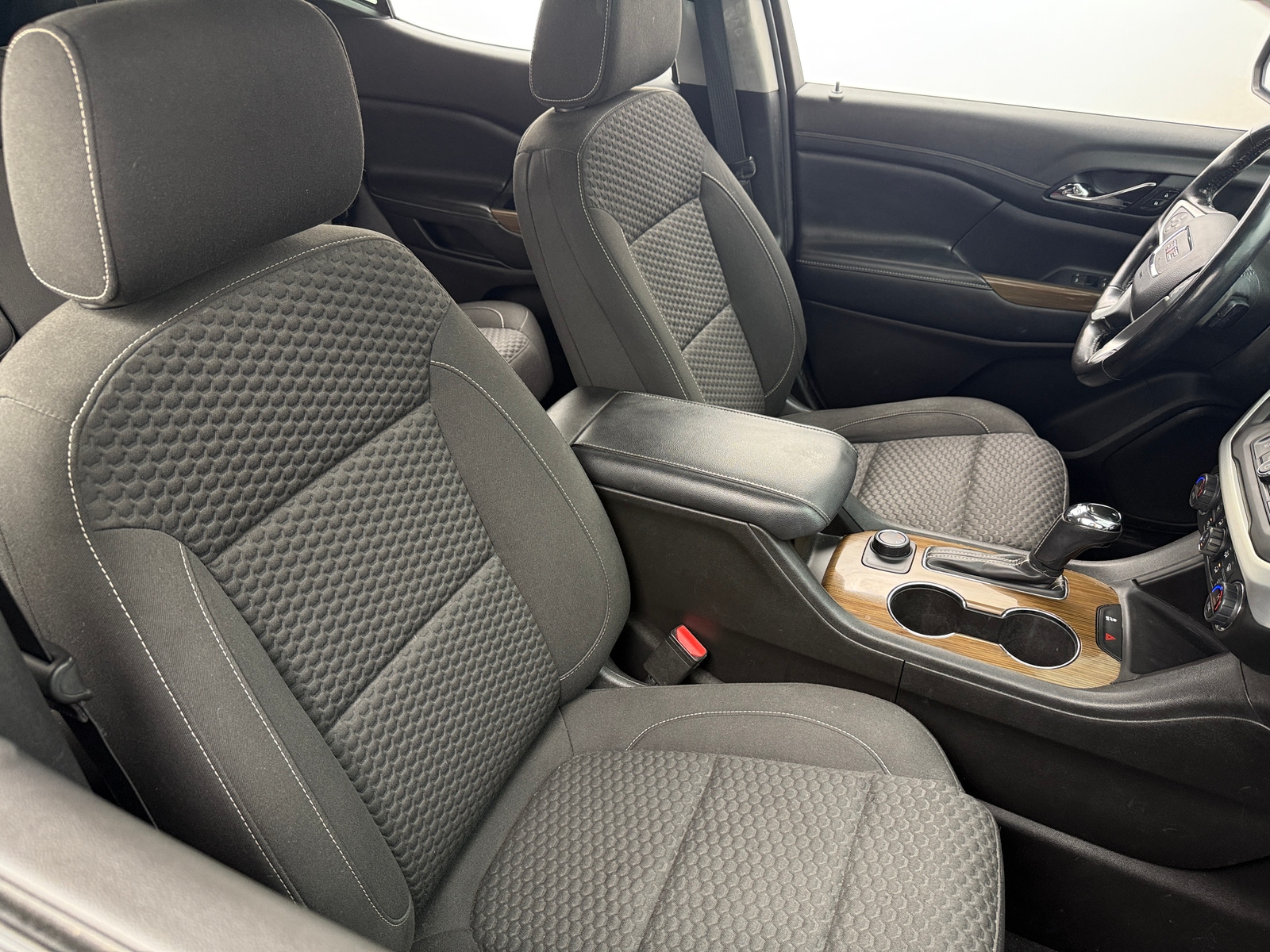 Thumbnail: 2019 GMC Acadia - 2