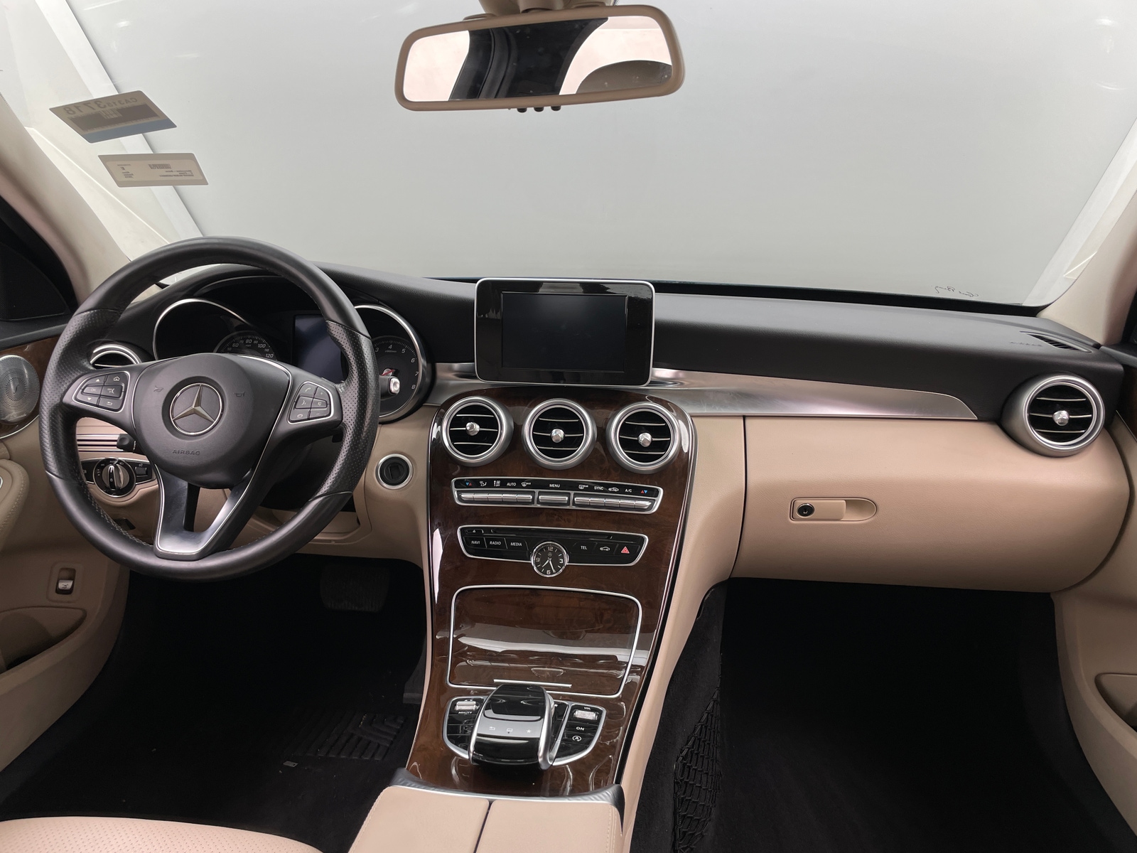 Thumbnail: 2015 Mercedes-Benz C-Class - 2