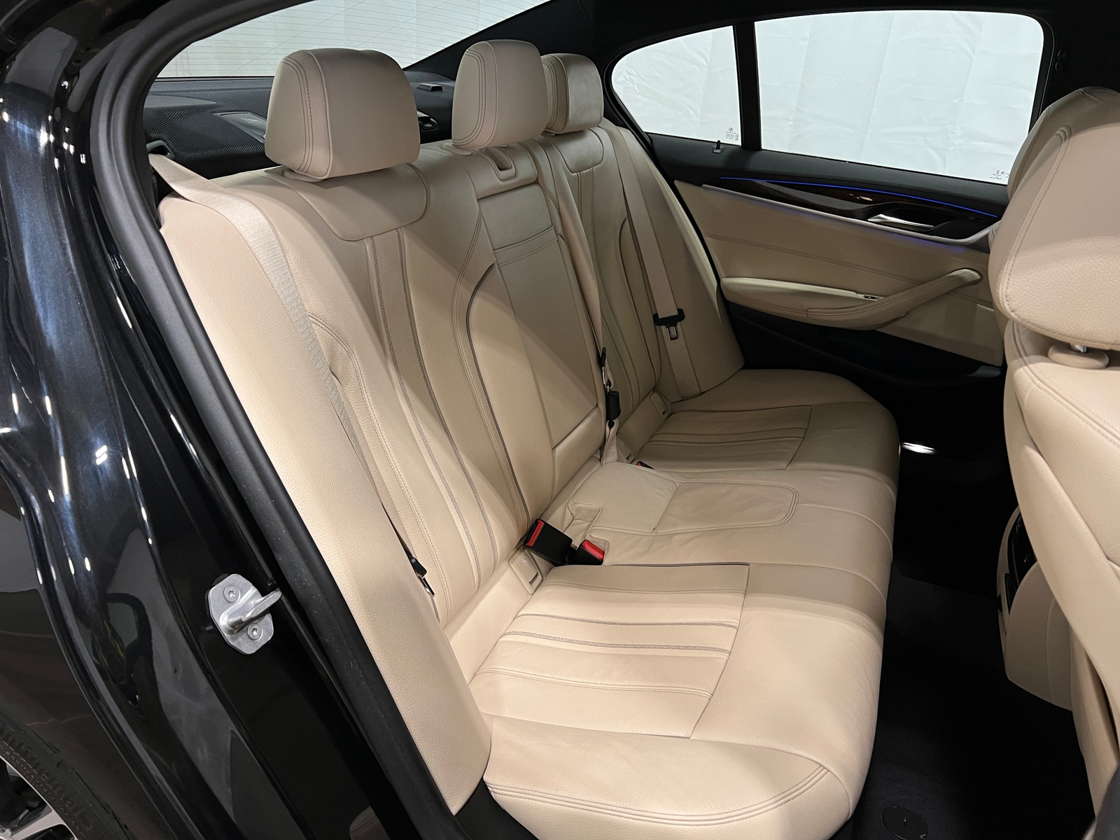 Thumbnail: 2020 BMW 5 Series - 5