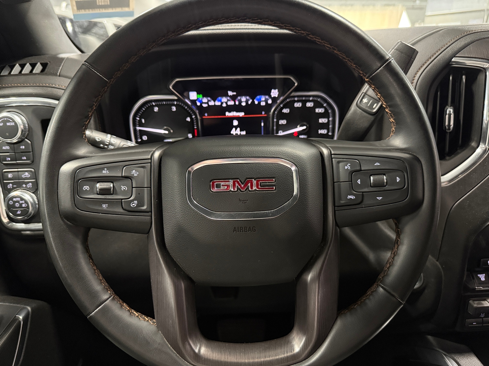 Thumbnail: 2023 GMC Sierra 2500 - 4