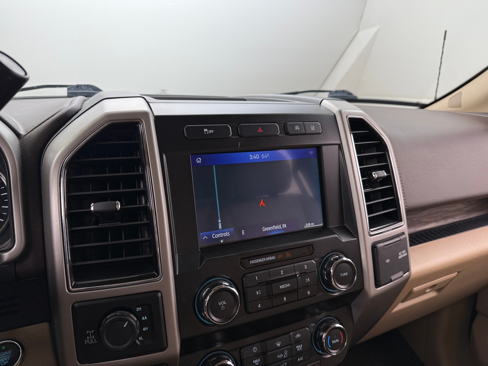 Thumbnail: 2020 Ford Econoline - 3