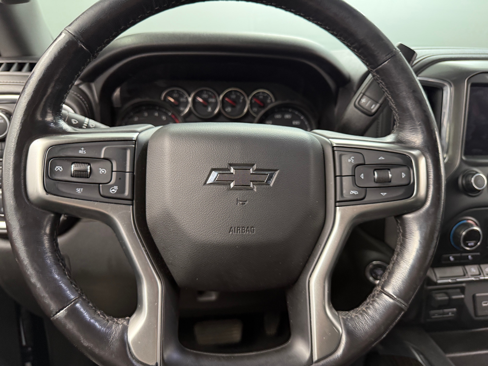 Thumbnail: 2020 Chevrolet Silverado 1500 - 5