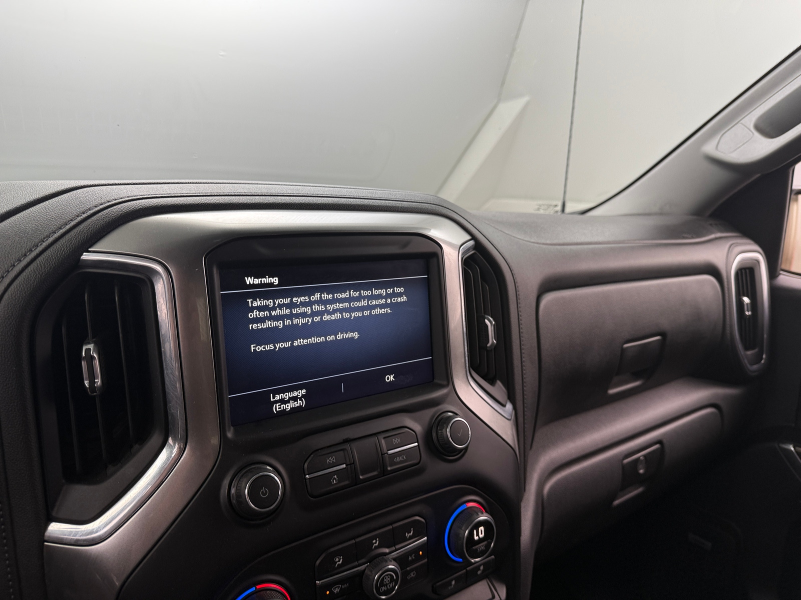 Thumbnail: 2020 Chevrolet Silverado 1500 - 4