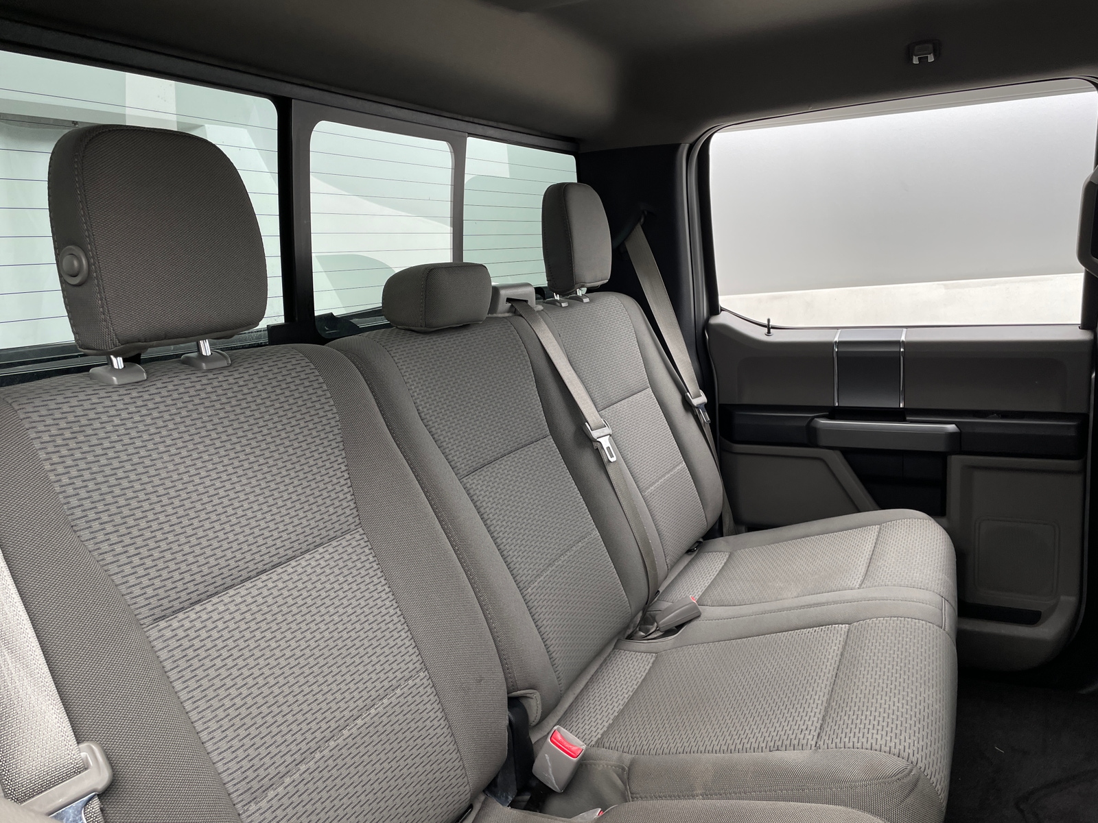 Thumbnail: 2017 Ford Econoline - 6