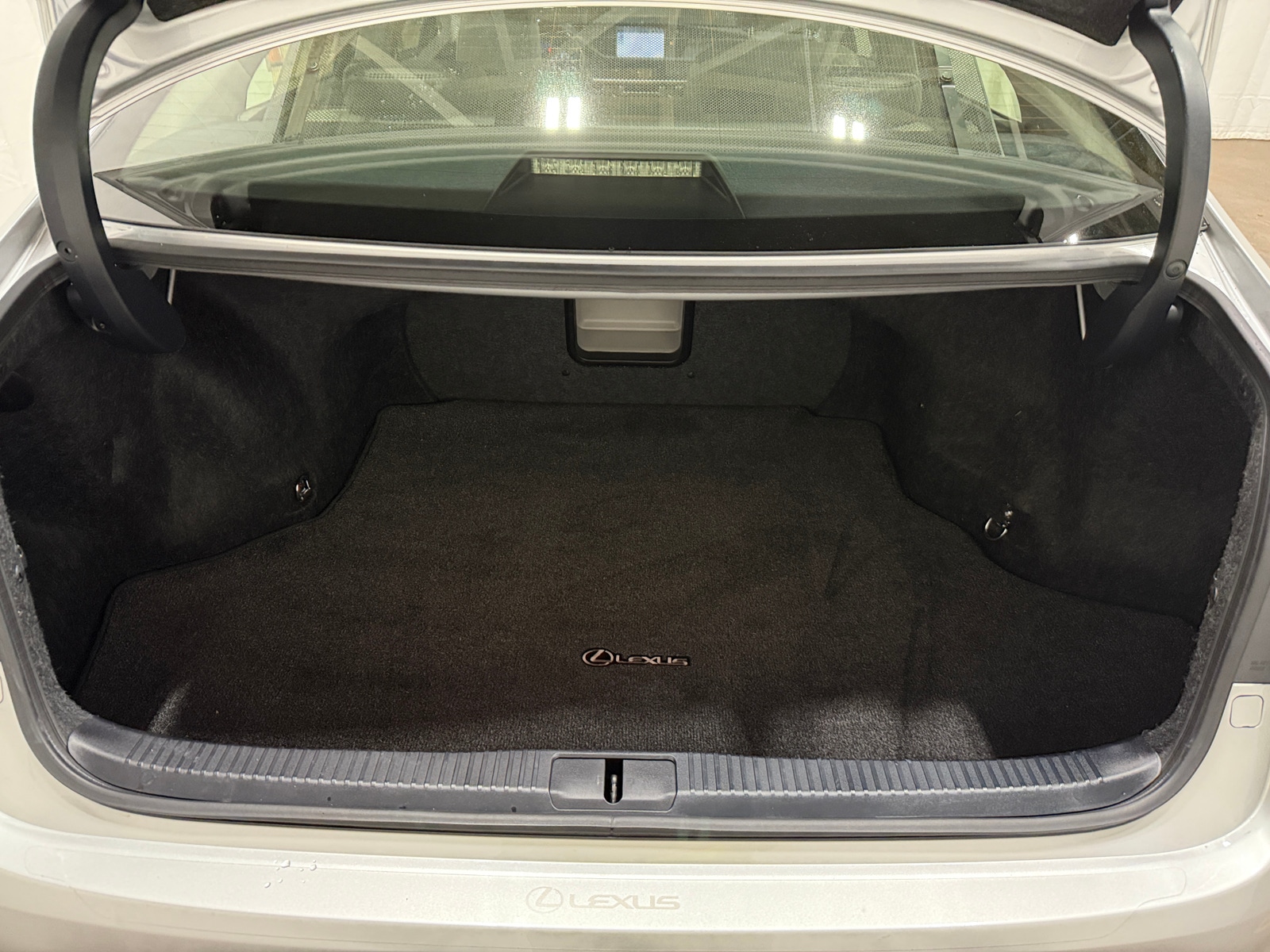 Thumbnail: 2013 Lexus ES - 6