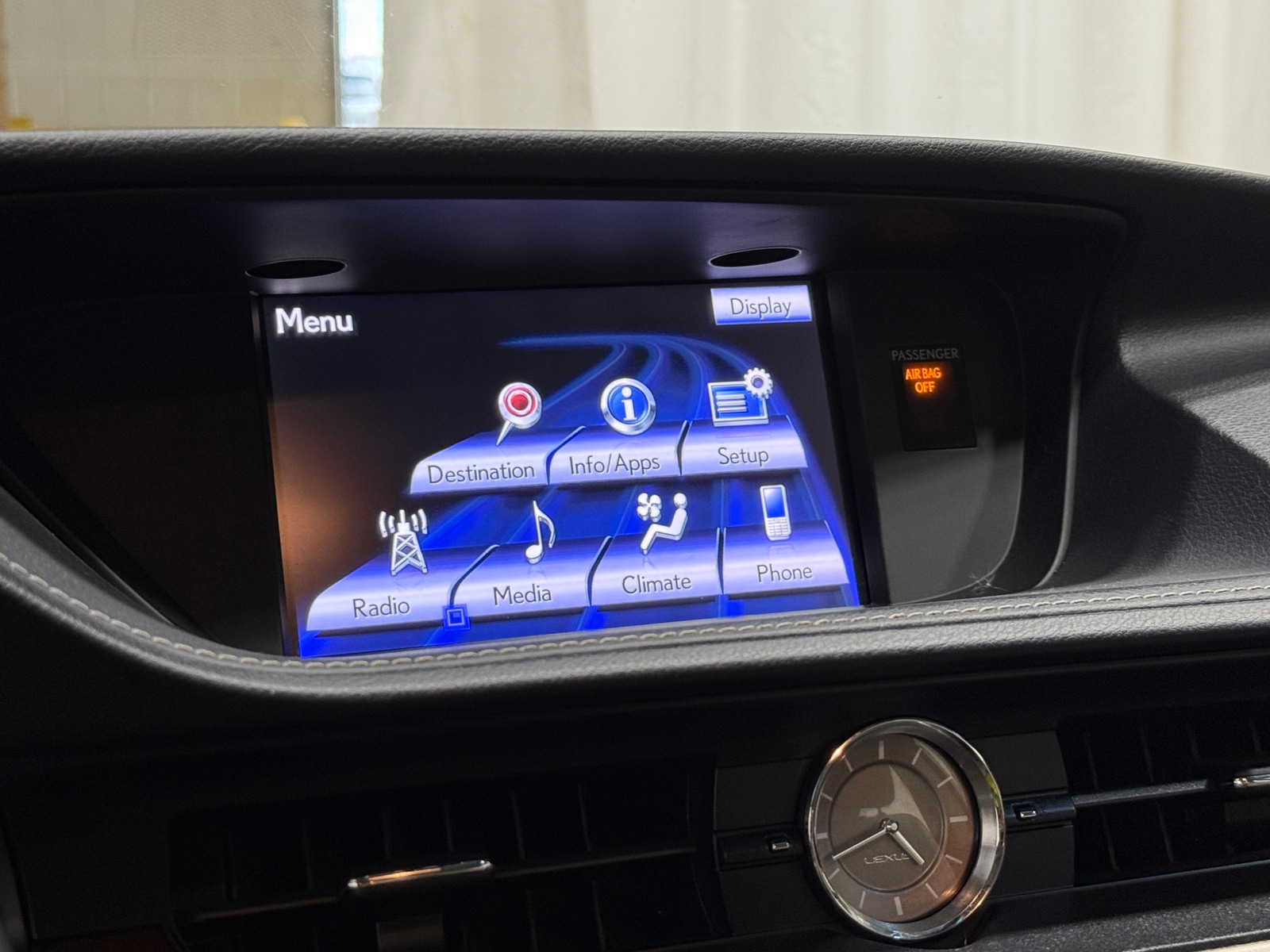 Thumbnail: 2013 Lexus ES - 3