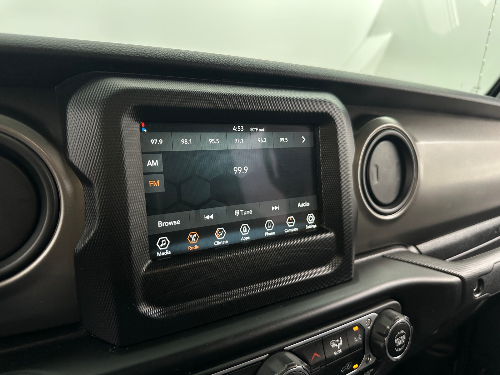 Thumbnail: 2022 Jeep Gladiator - 4