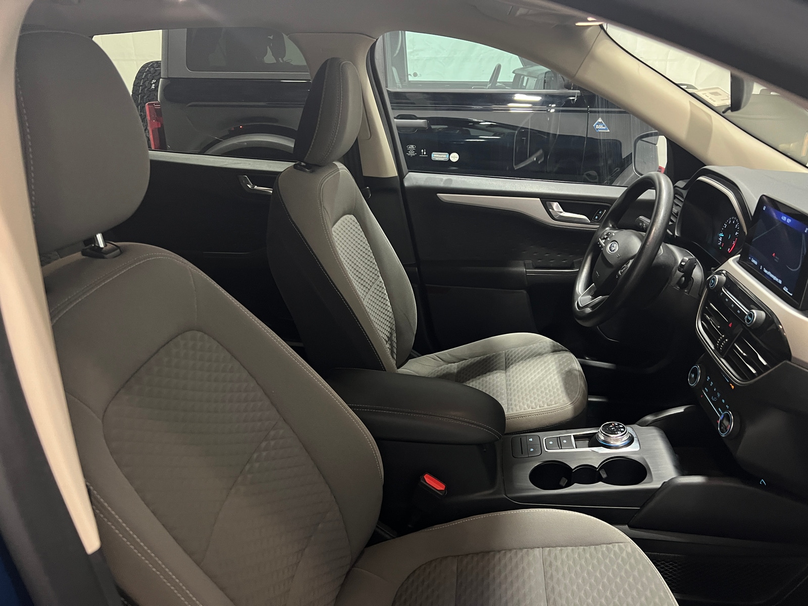 Thumbnail: 2020 Ford Escape - 2