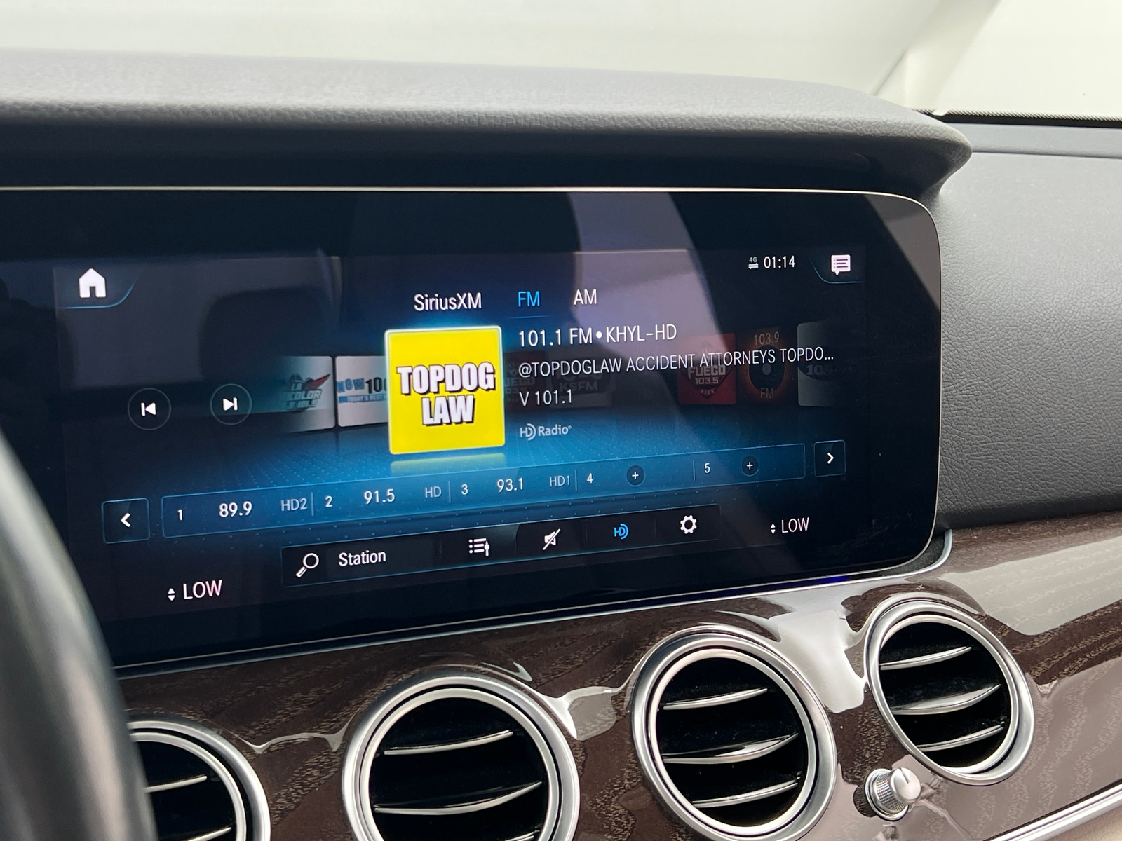 Thumbnail: 2022 Mercedes-Benz E-Class - 3
