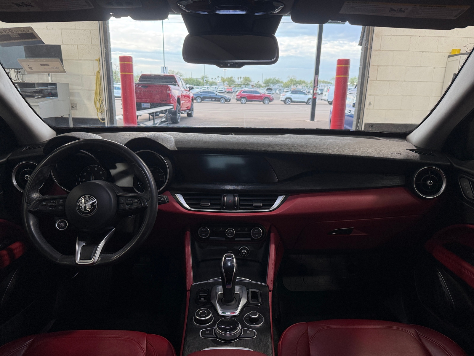 Thumbnail: 2021 Alfa Romeo Stelvio - 2