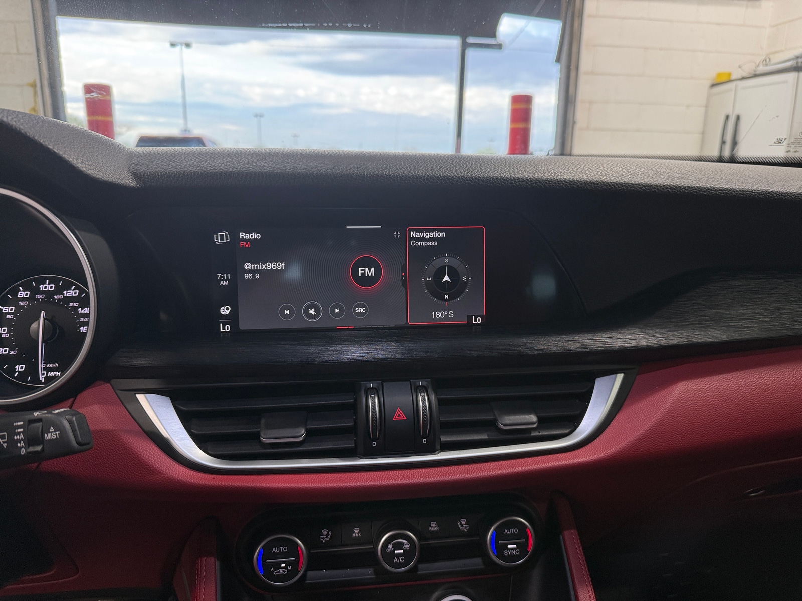 Thumbnail: 2021 Alfa Romeo Stelvio - 3