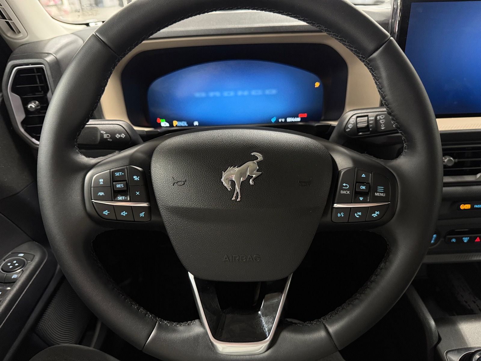Thumbnail: 2025 Ford Bronco Sport - 5
