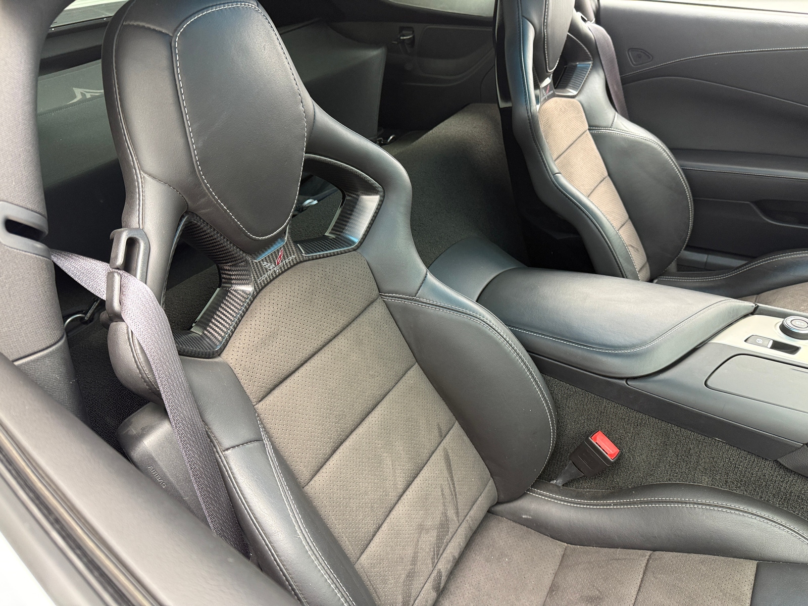 Thumbnail: 2015 Chevrolet Corvette - 2