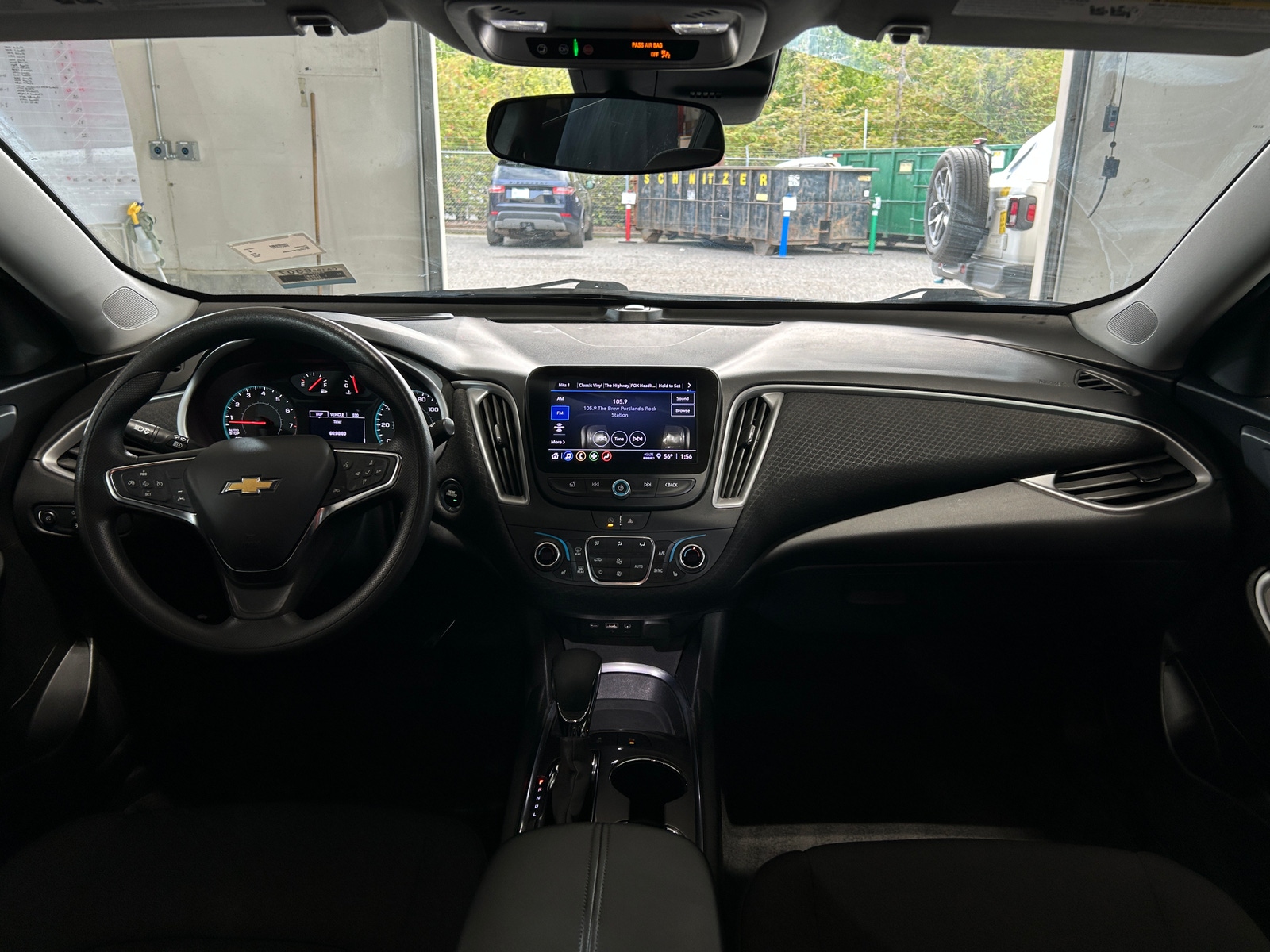 Thumbnail: 2024 Chevrolet Malibu - 3