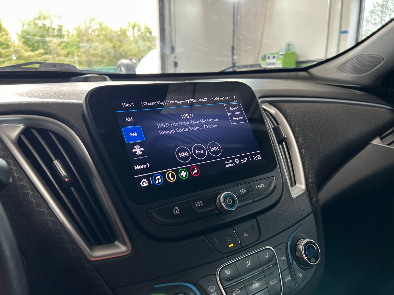 Thumbnail: 2024 Chevrolet Malibu - 4