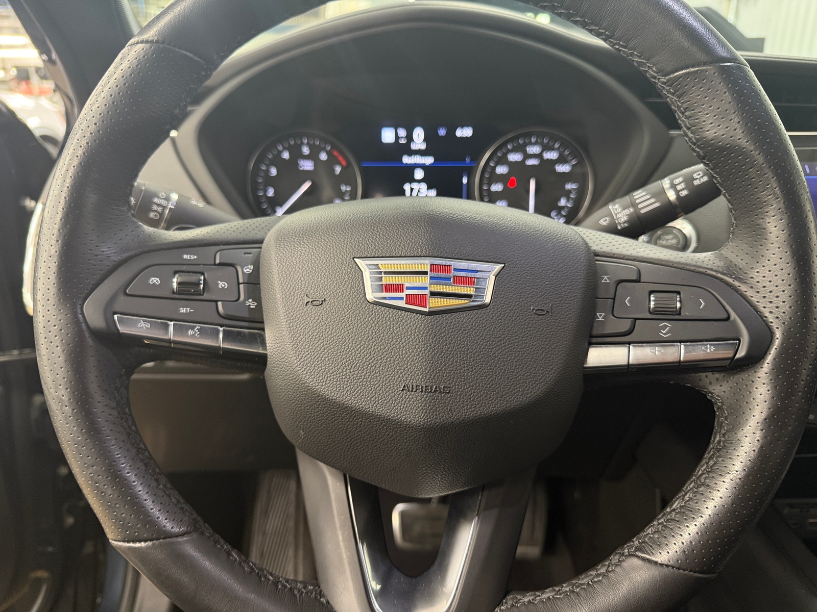 Thumbnail: 2020 Cadillac XT4 - 4