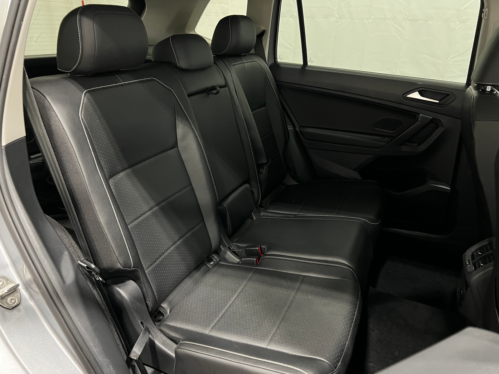 Thumbnail: 2021 Volkswagen Tiguan - 5