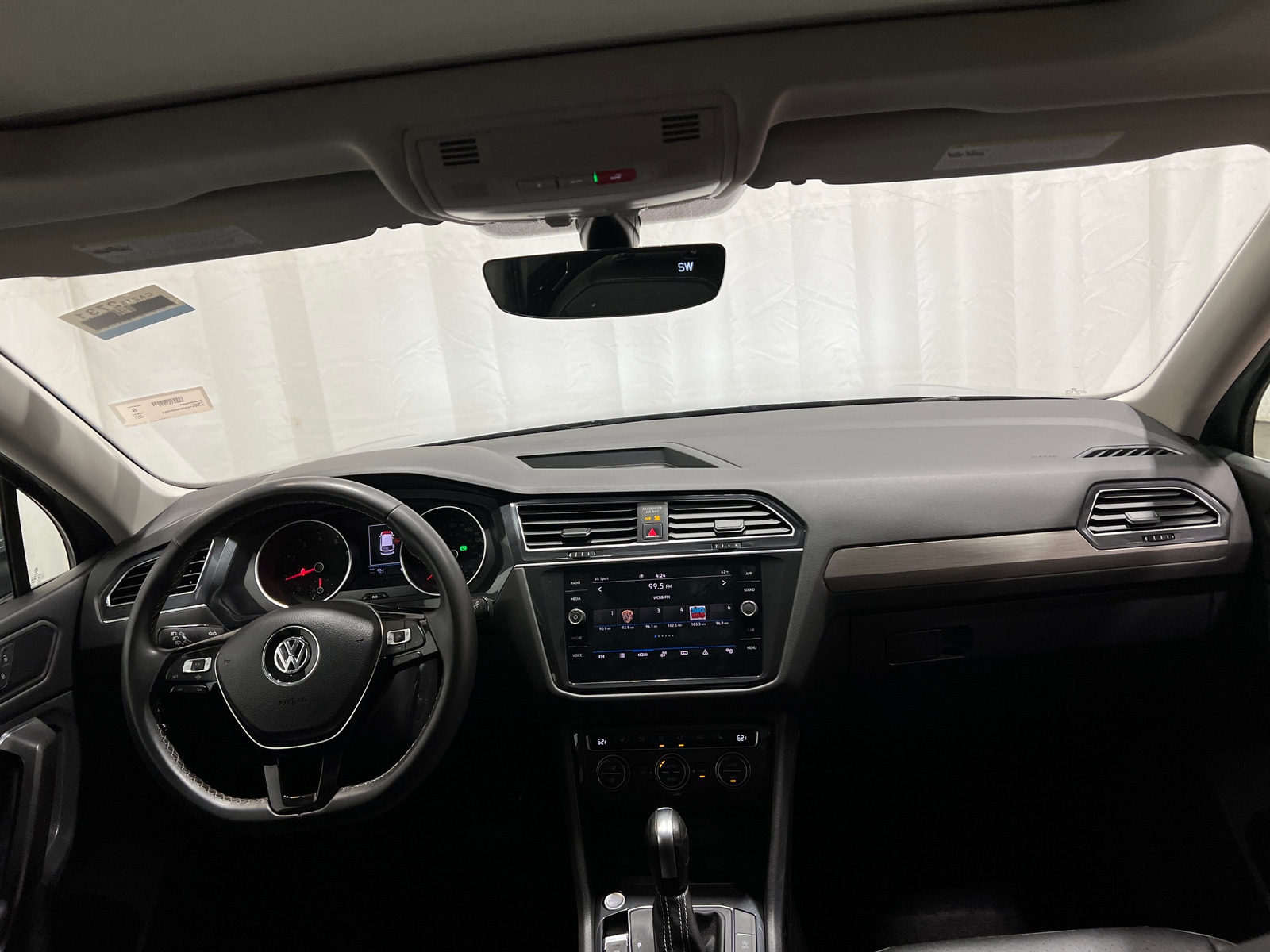 Thumbnail: 2021 Volkswagen Tiguan - 2