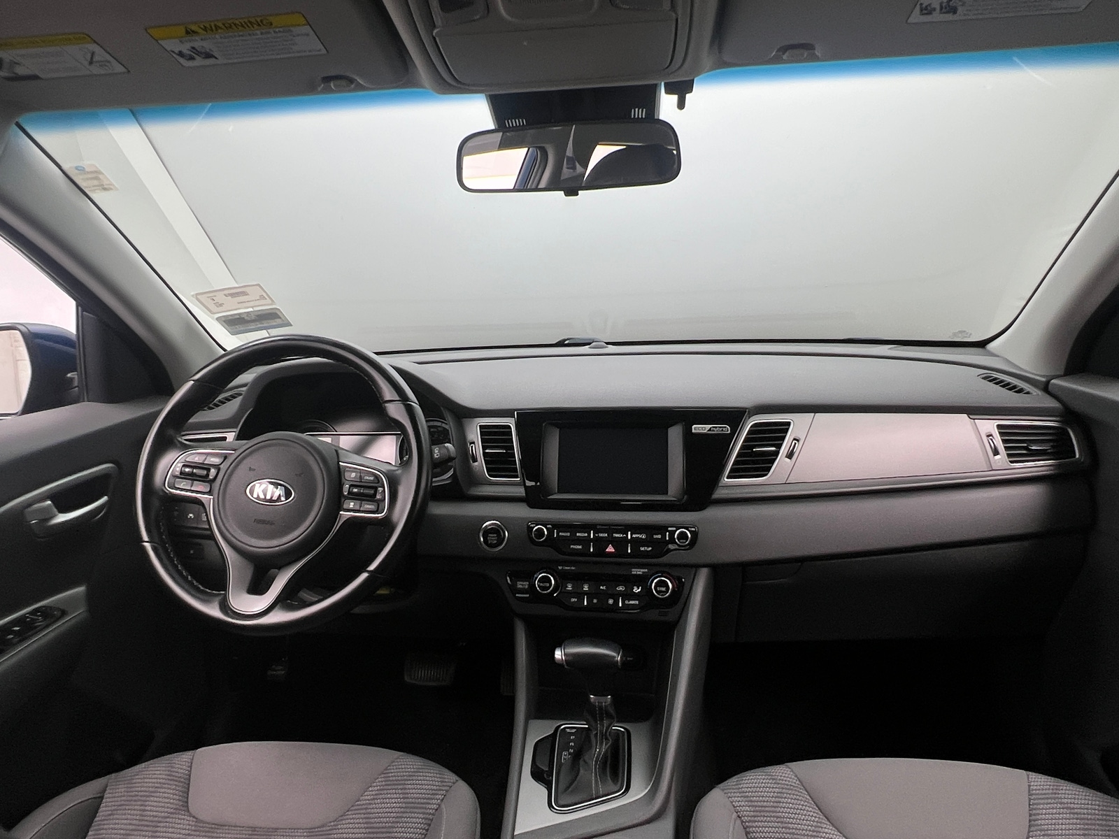 Thumbnail: 2018 Kia Niro - 3