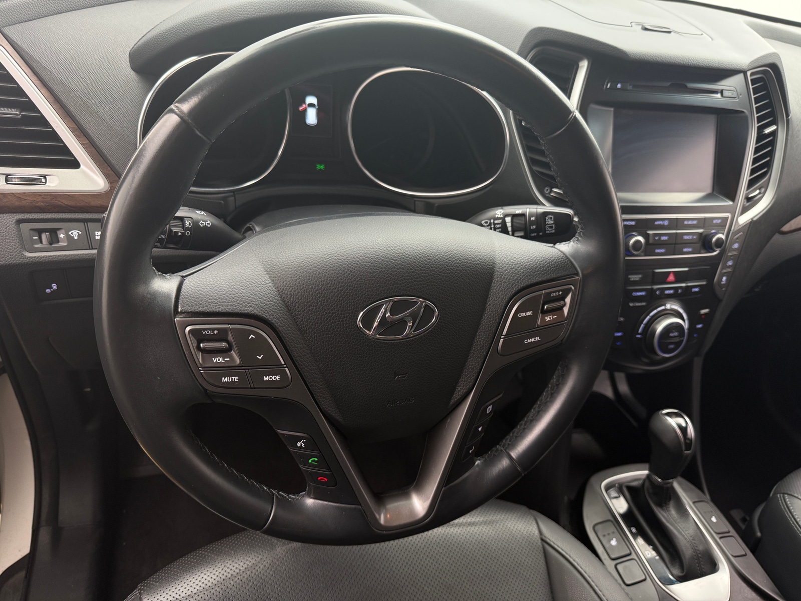 Thumbnail: 2019 Hyundai Santa Fe - 4