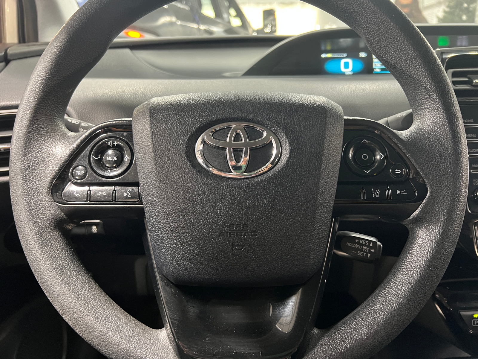 Thumbnail: 2022 Toyota Prius - 5