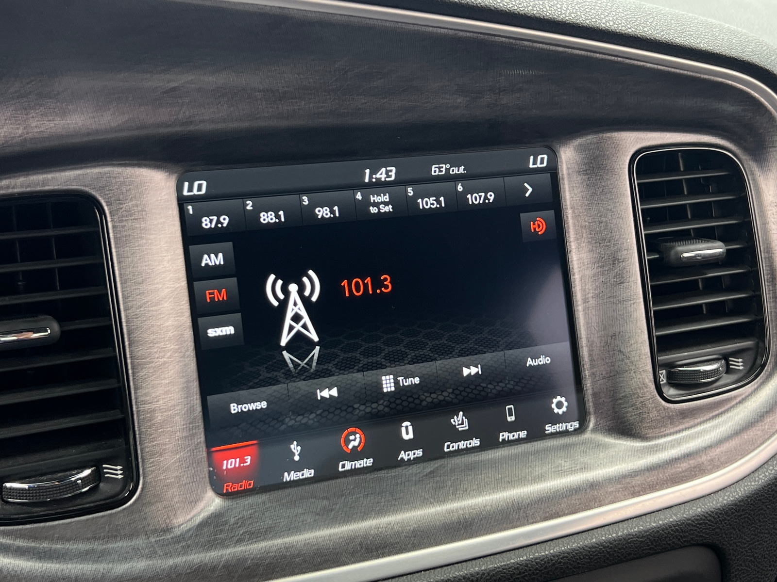 Thumbnail: 2018 Dodge Charger - 4