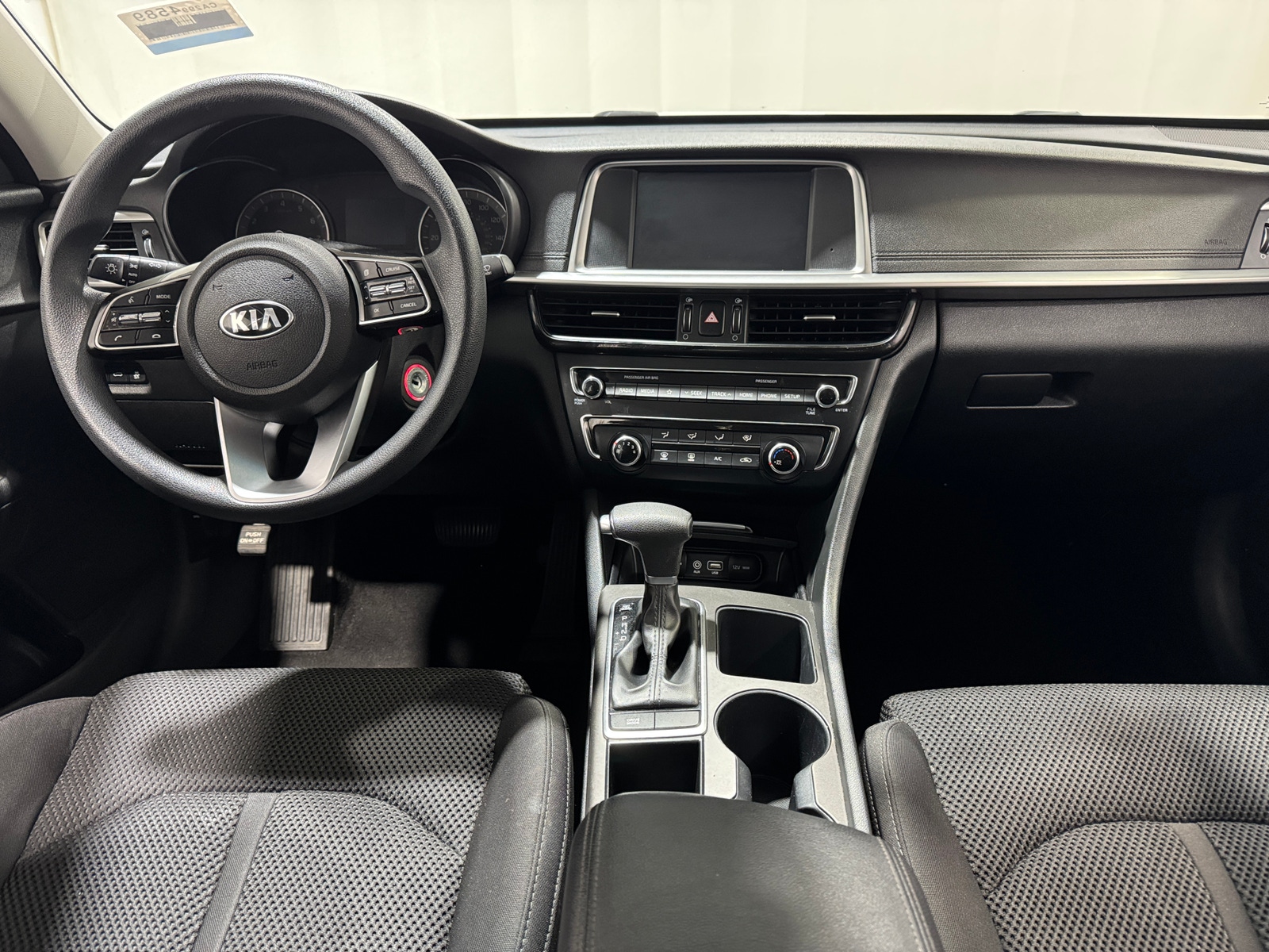 Thumbnail: 2019 Kia Optima - 3