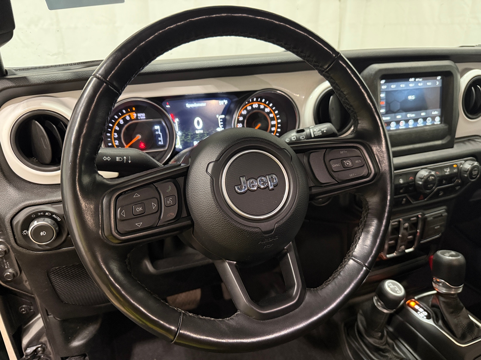Thumbnail: 2021 Jeep Wrangler - 5