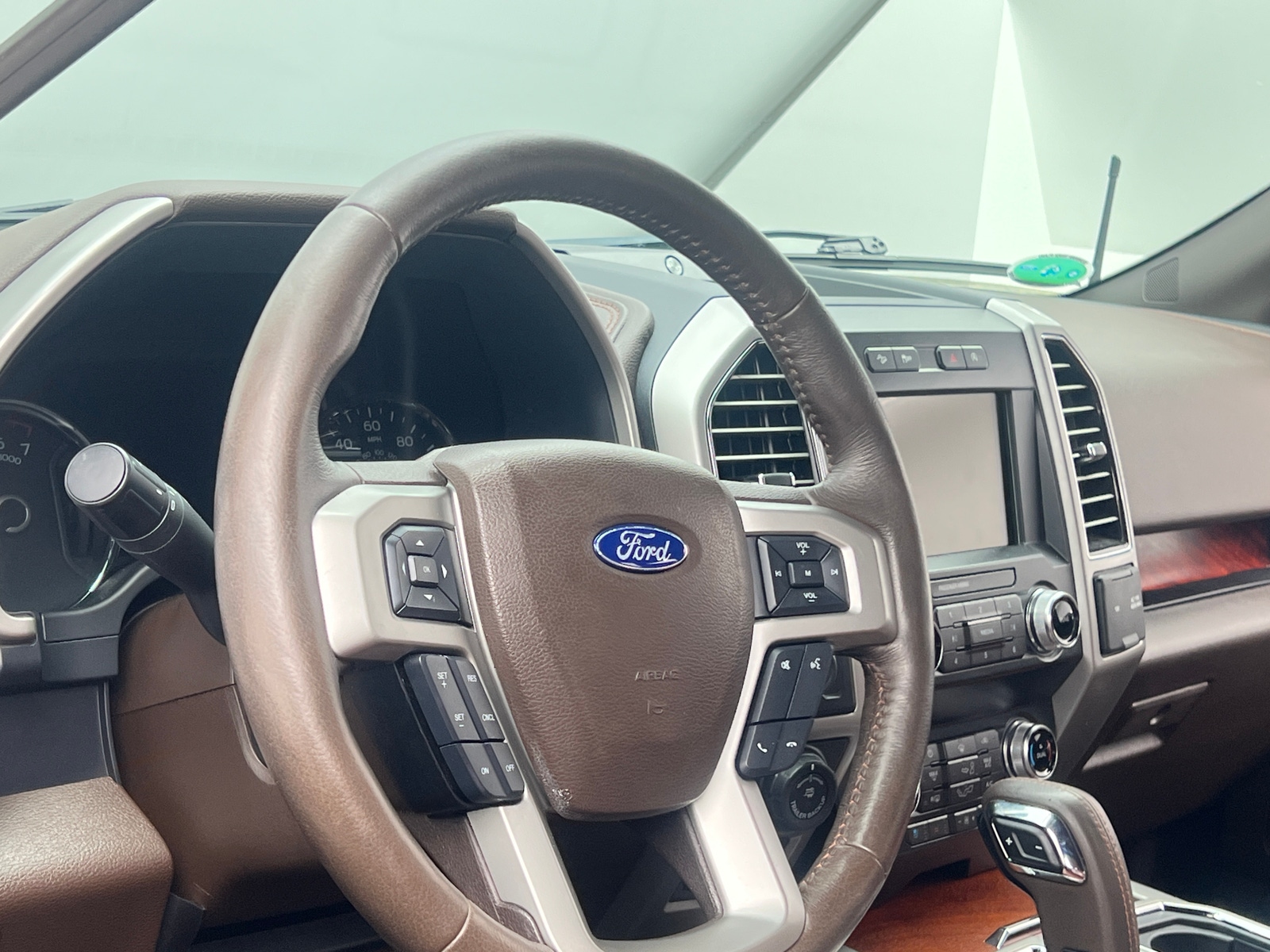 Thumbnail: 2019 Ford Econoline - 4