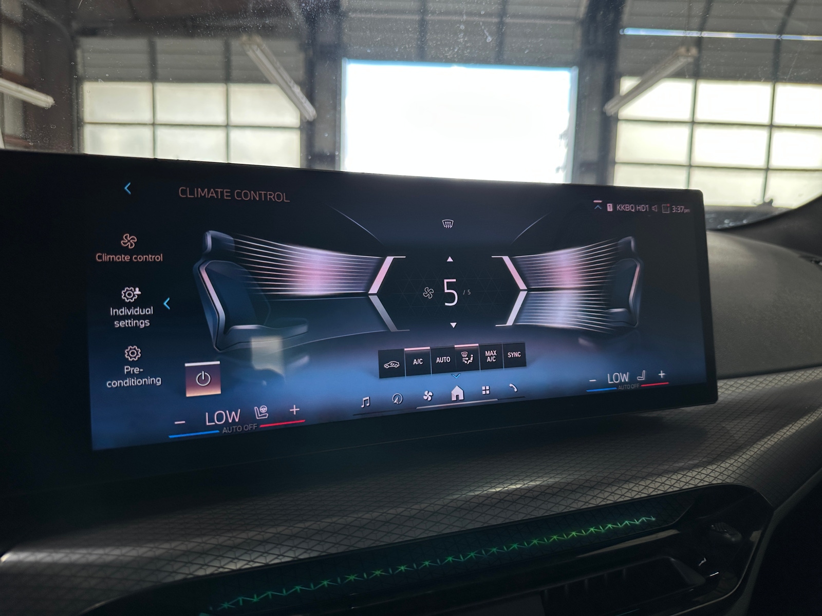 Thumbnail: 2025 BMW 4 Series - 2