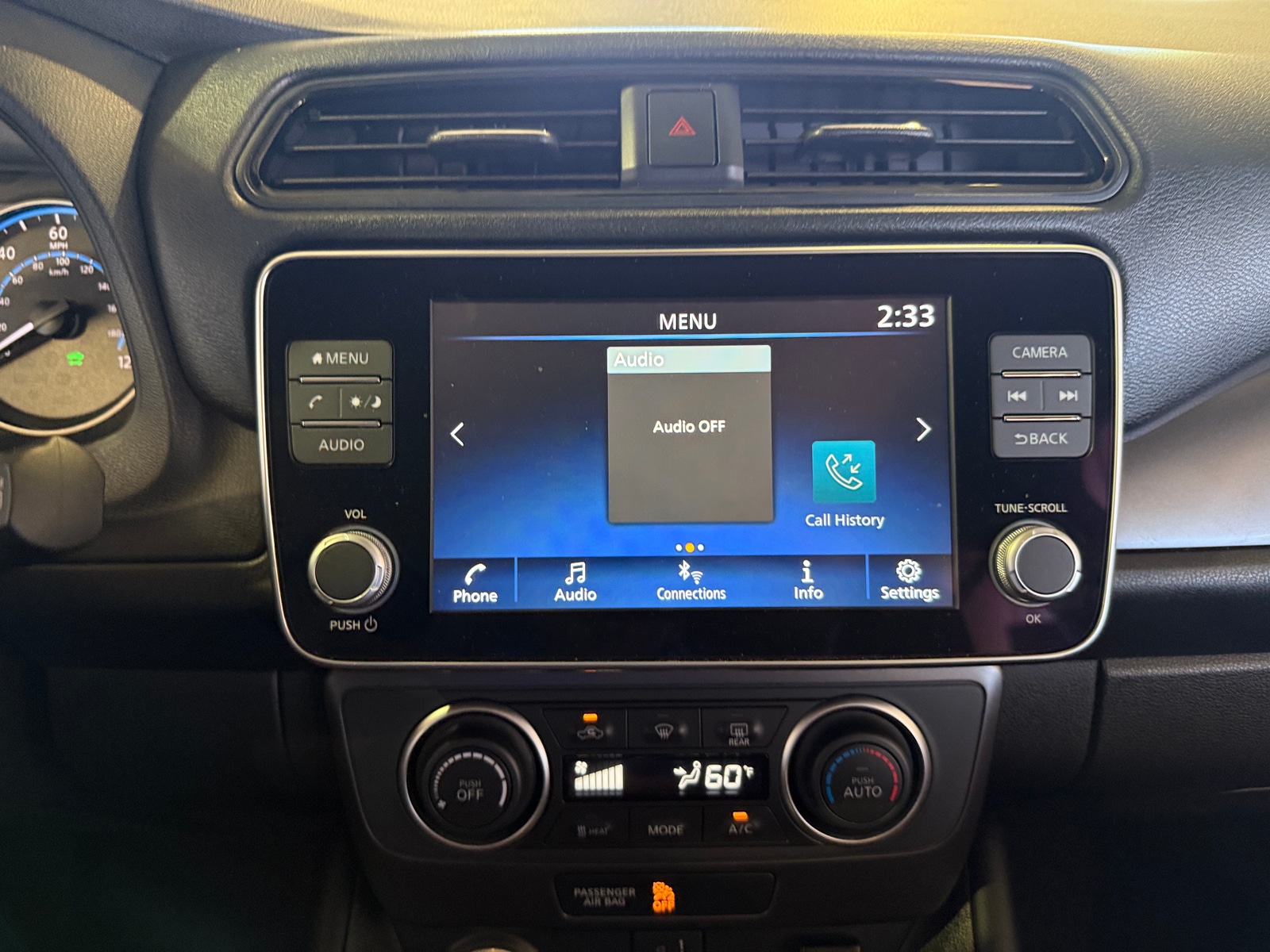 Thumbnail: 2023 Nissan Leaf - 4