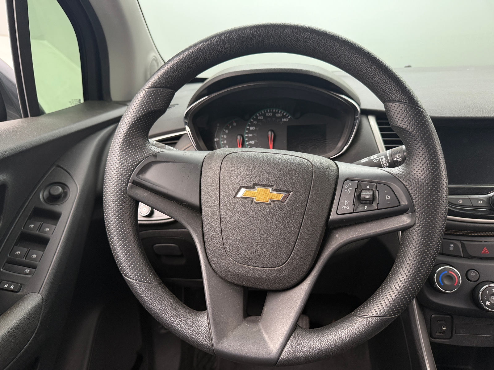 Thumbnail: 2020 Chevrolet Trax - 5