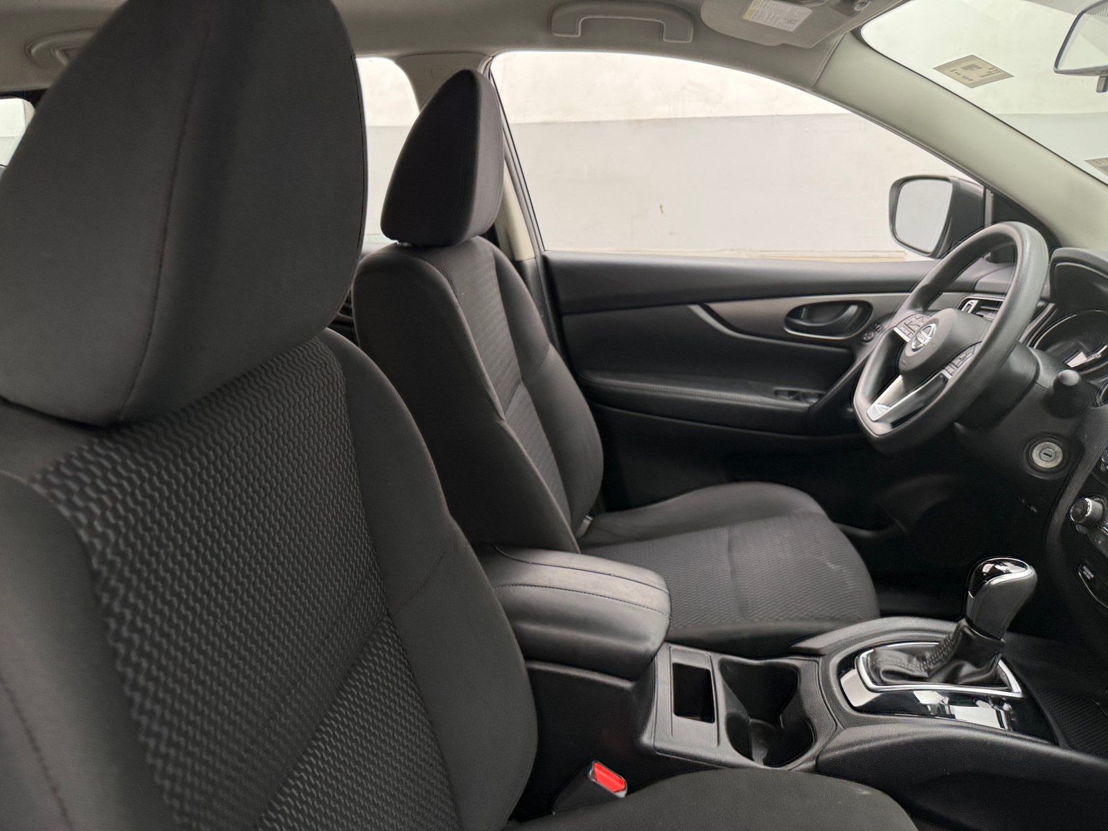 Thumbnail: 2021 Nissan Rogue Sport - 2