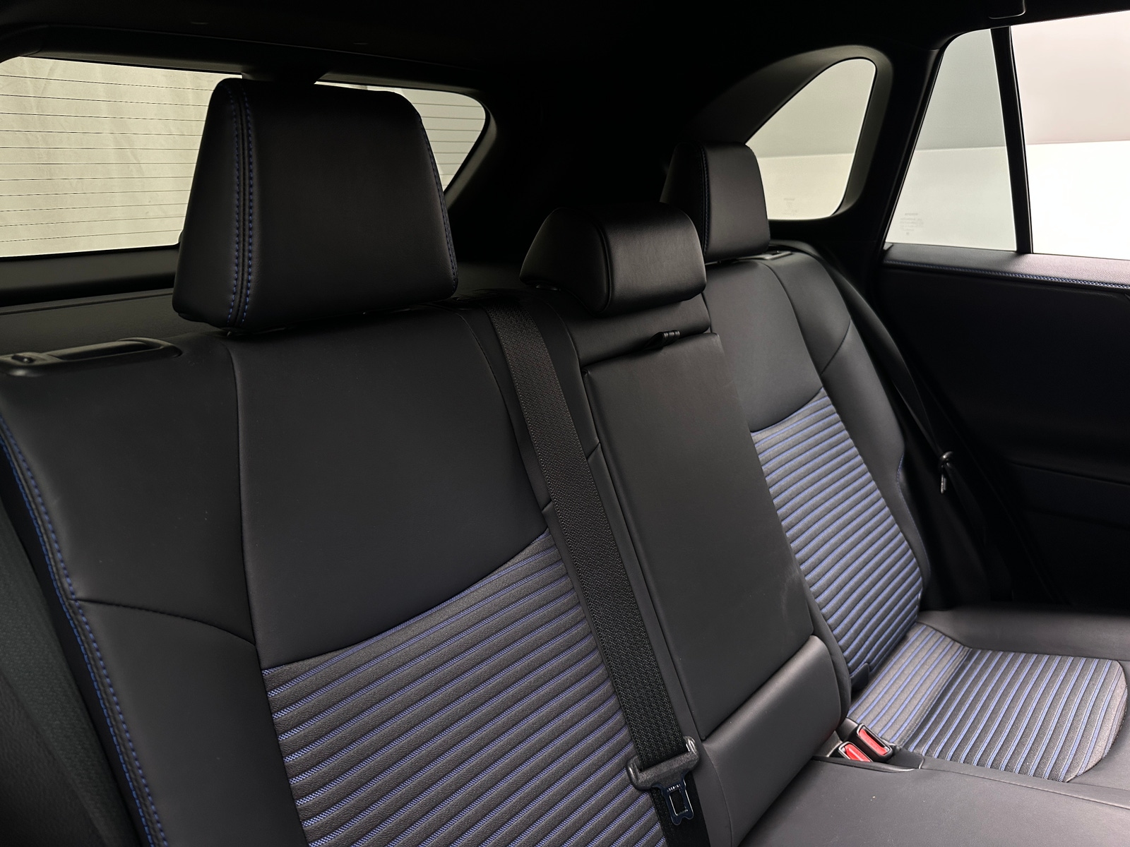 Thumbnail: 2021 Toyota RAV4 - 5