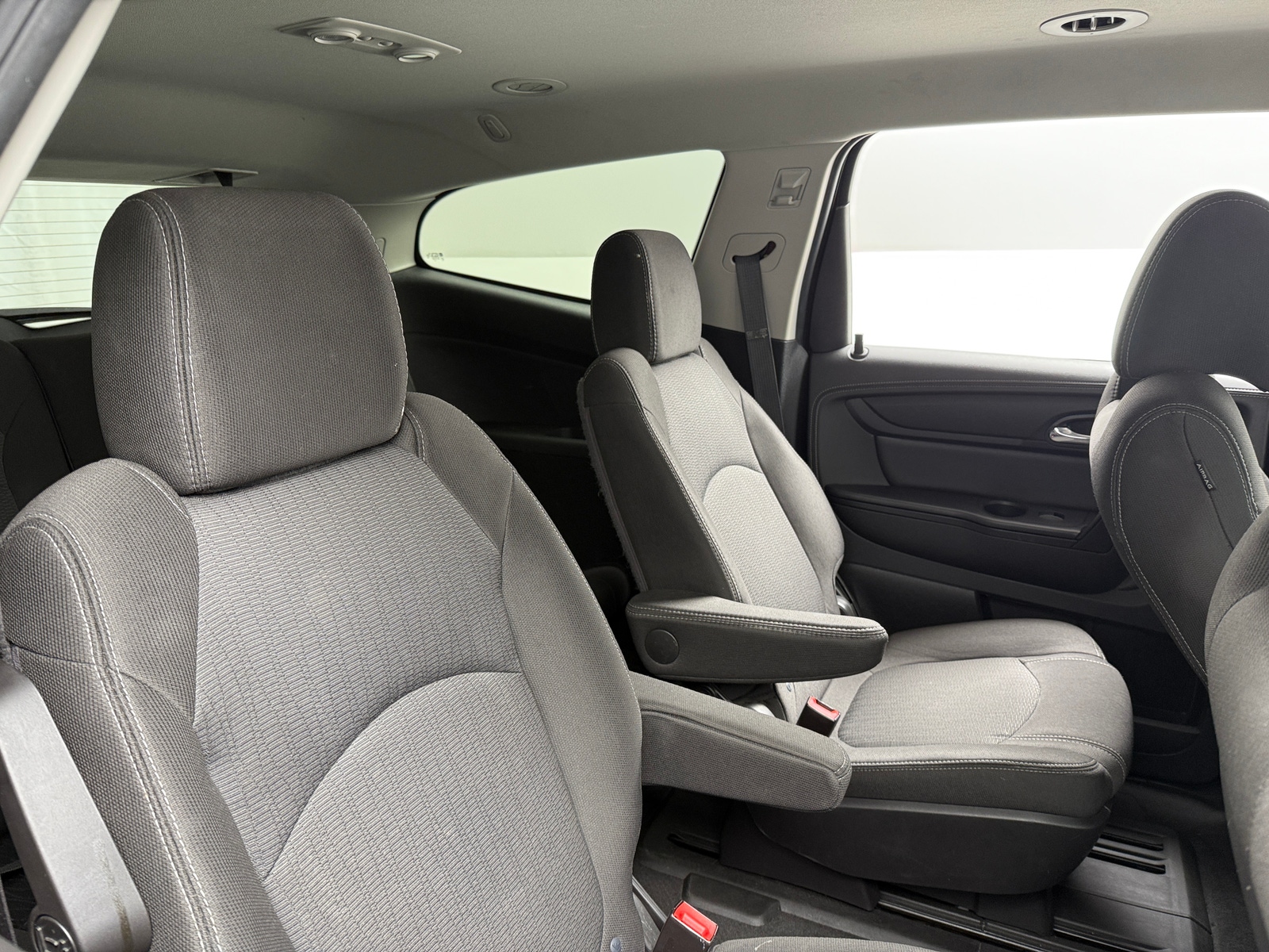 Thumbnail: 2017 Chevrolet Traverse - 6