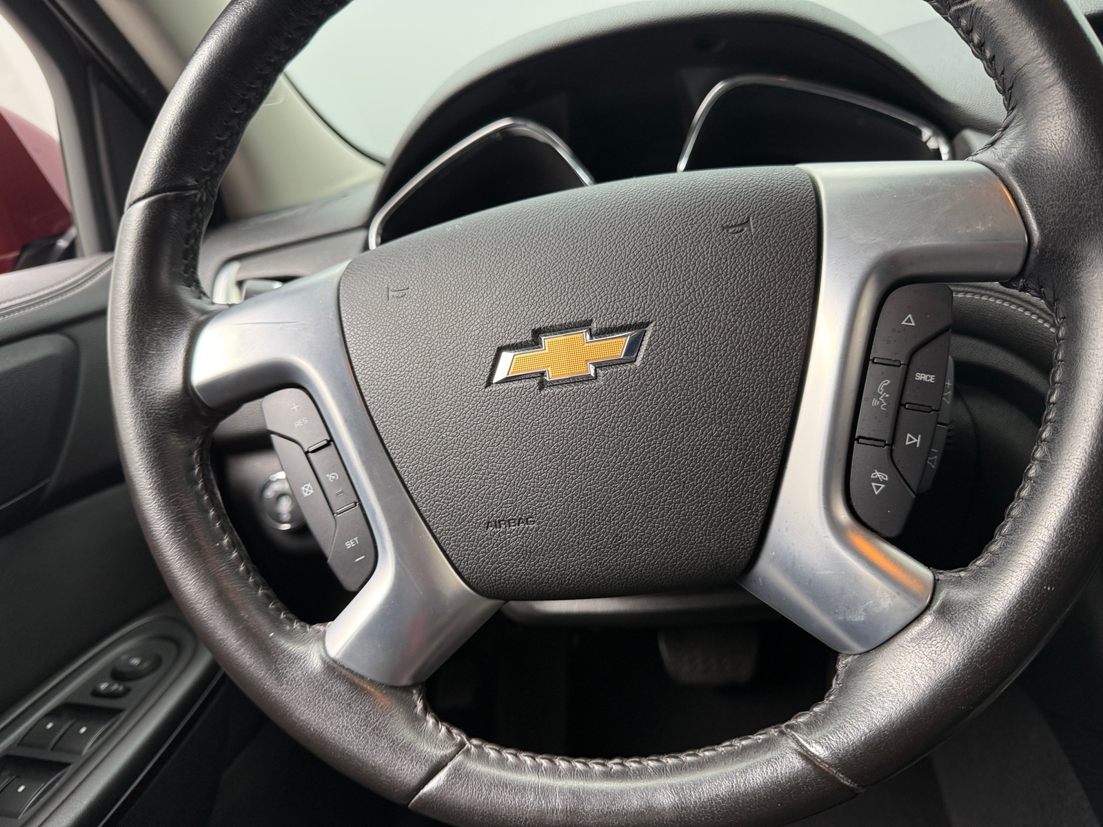 Thumbnail: 2017 Chevrolet Traverse - 5